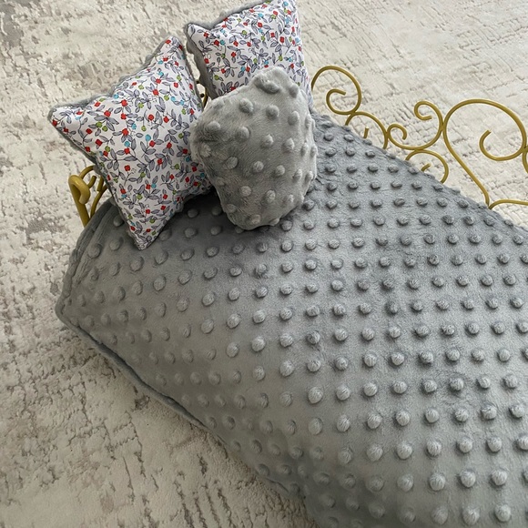 Handmade reversibly minky doll bedding set - Picture 8 of 10